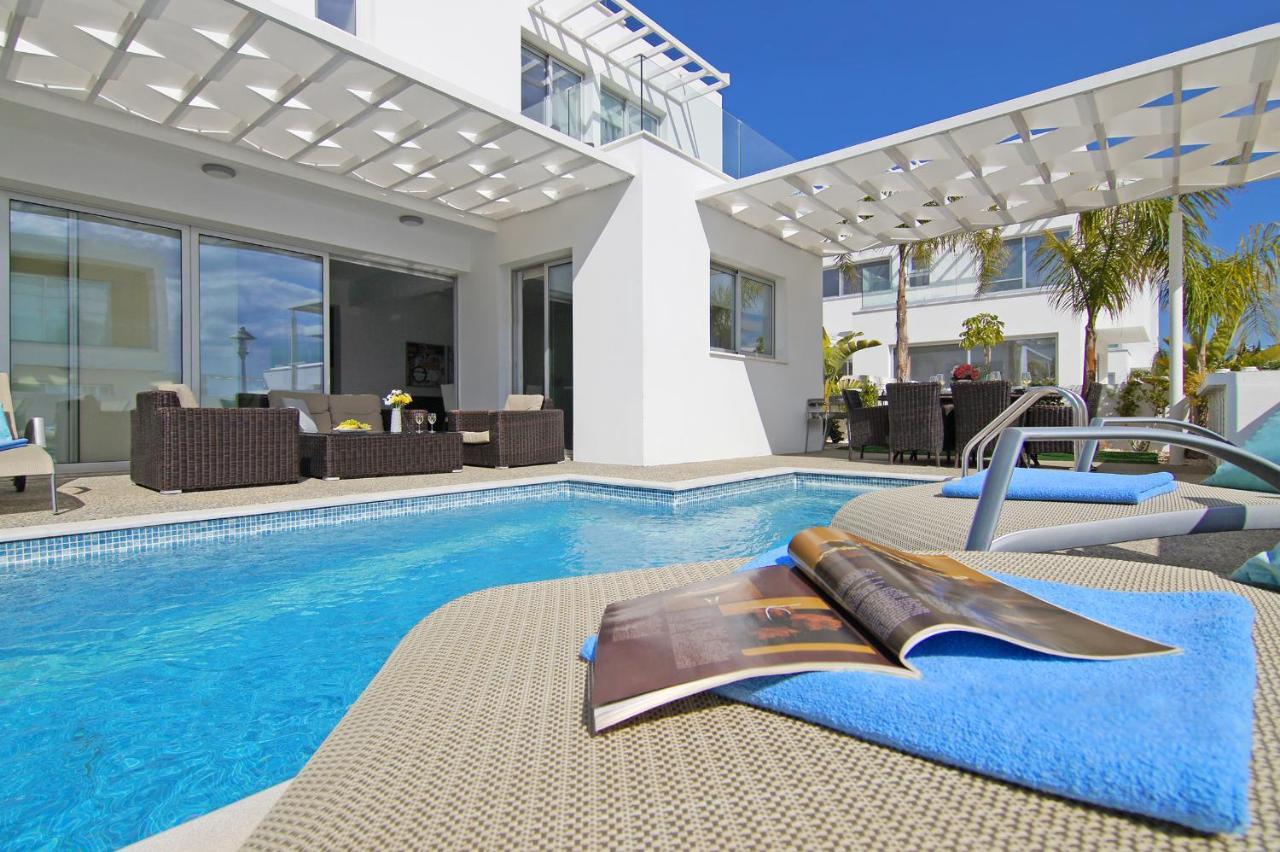 Villa Sunday Ajía Nápa Kültér fotó